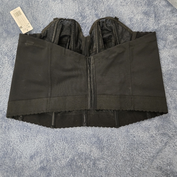 Black Lace Corset Bra - Picture 2 of 3